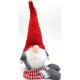 Skrzat dekoracyjny z czerwoną futrzana czapką 50+25 cm